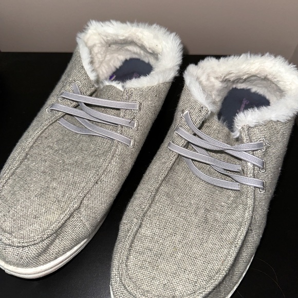 Tommy Bahama - Aztec Design Faux Fur Lining Memory Foam Slip On Loafers - Picture 4 of 6